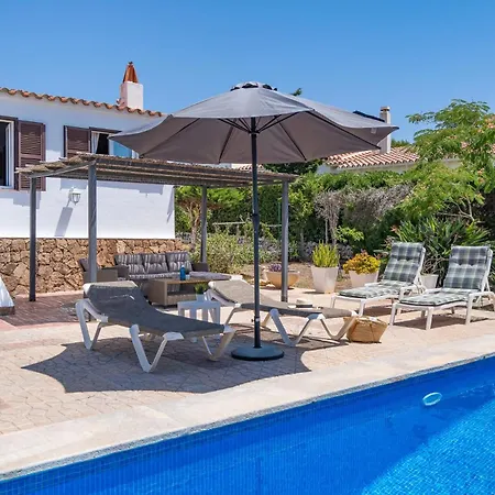 S'ullastre En Con Piscina Вилла *